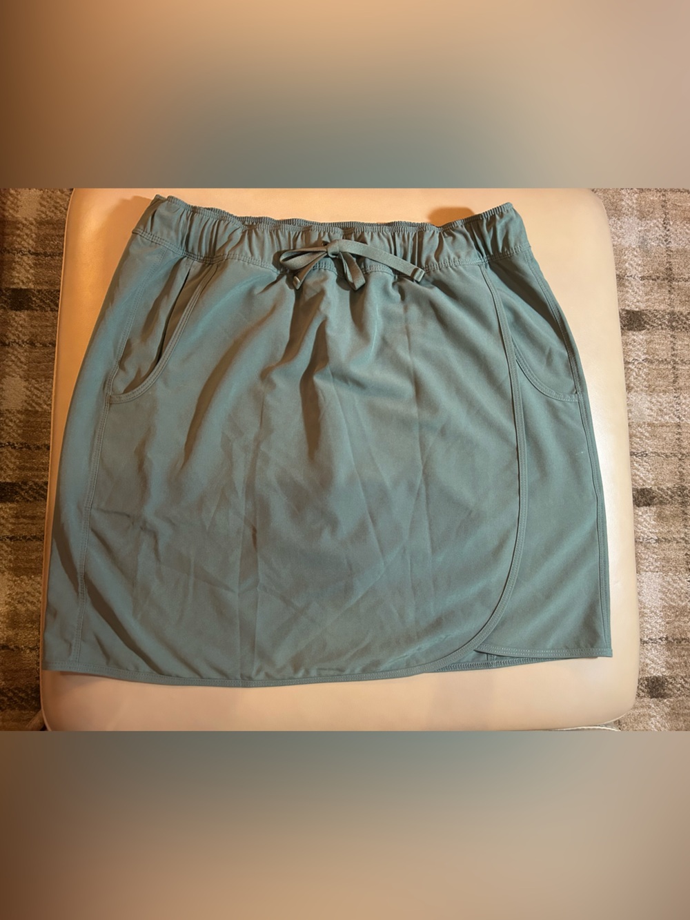 Patagonia women’s wrap skort with pockets-olive green